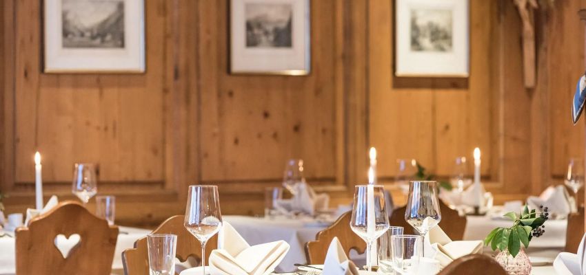 Enjoy a wonderful dinner after the day's skiing in Warth-Schröcken